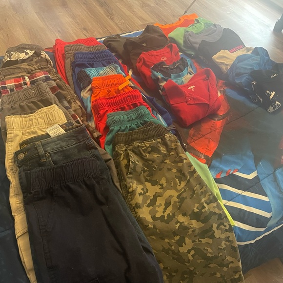 Boys clothes. Size 10/12 some new pants. Champion sweatpants and hoodie set - Picture 8 of 10